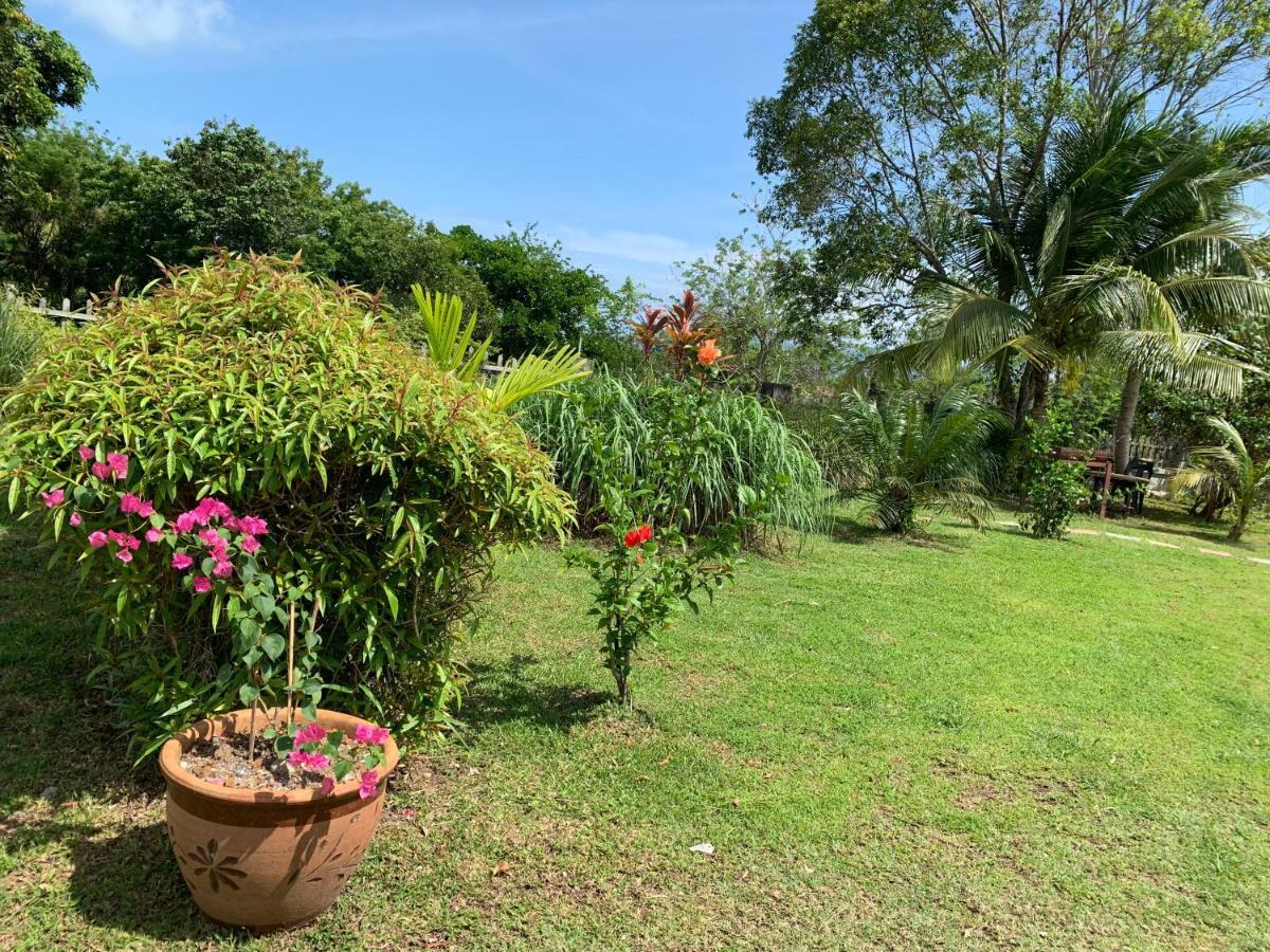 Lovely Garden Villas Pantai Cenang  Εξωτερικό φωτογραφία